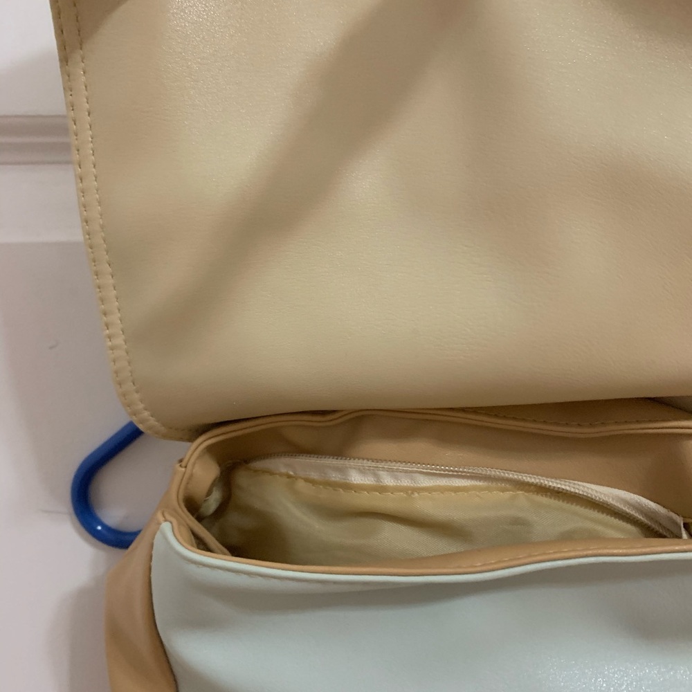 Small Bag - Picture 5 of 6
